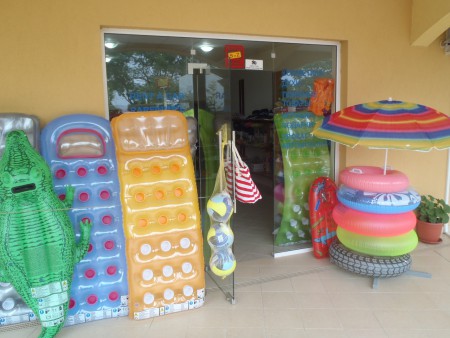 Obchod so suvenírmi